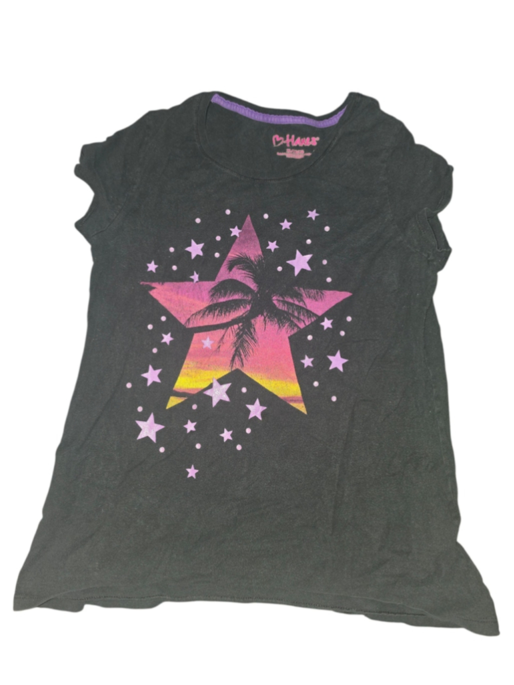 9/8/156. Girls Hanes Graphic Tee(PRICE IS FIRM IF YOUR JUST BUYING THIS ITEM)